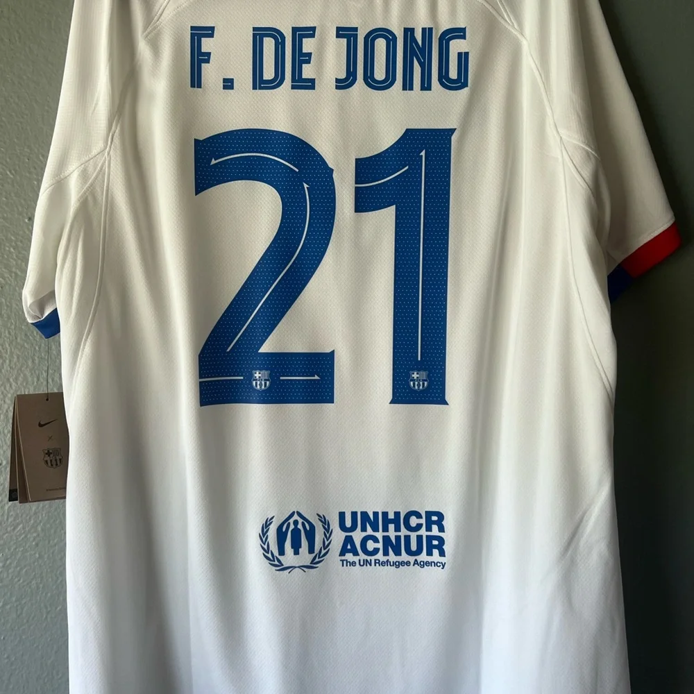 Fc Barcelona 23/24 Away Frenkie De Jong - Picture 2 of 4